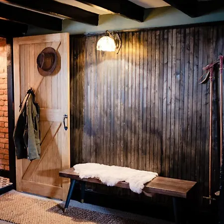 The Twisted Toad Tatil Evi *