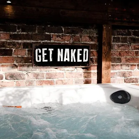 The Twisted Toad Tatil Evi